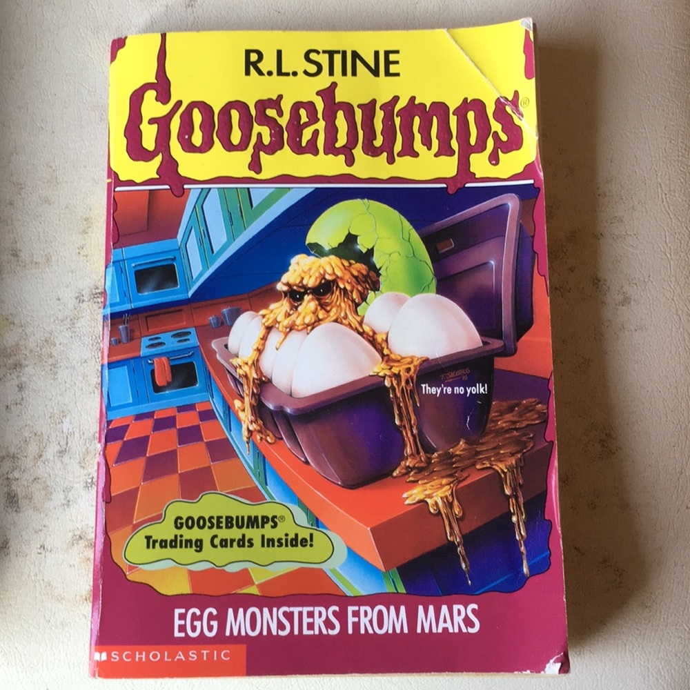 RL Stine goosebumps books and VHS tape - Picture 4 of 5
